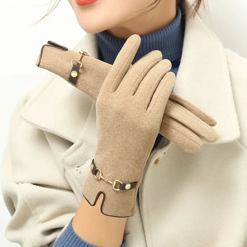 Kerenza | Gants en peluche pour femmes avec accent de chaîne chic pour une élégance confortable