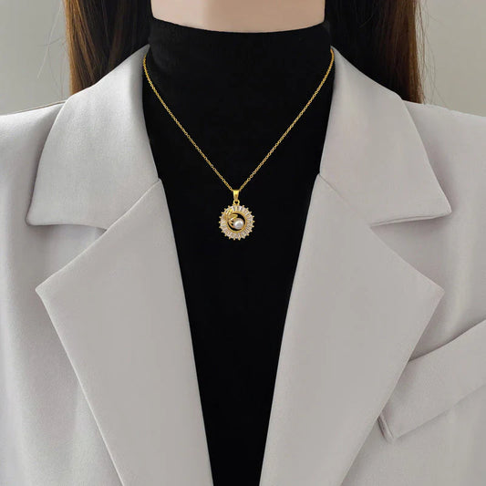 Liliane | Ensemble de collier et boucles d'oreilles en or élégant pour un glamour quotidien